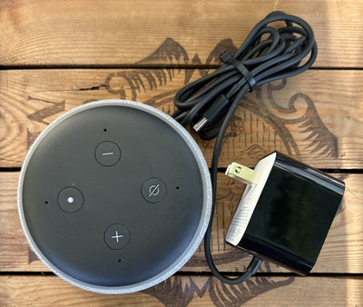 Amazon Echo Dot 3rd Generation Alexa Smart Speaker Charcoal C78MP8 W CORD TESTED