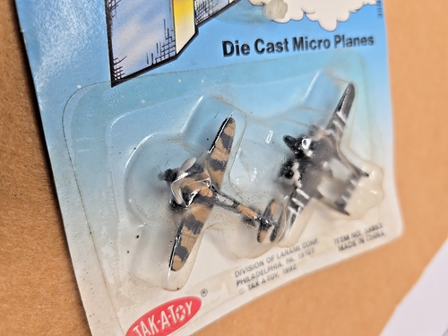 Tak-A-Toy Skies of Freedom Die-Cast Planes - P-61 Black Widow, P-40 Flying Tiger - Bild 3 von 7