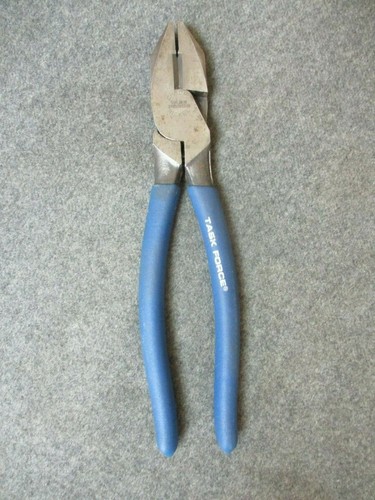 TASK FORCE Cutting Pliers  9-1/2" - Picture 1 of 5