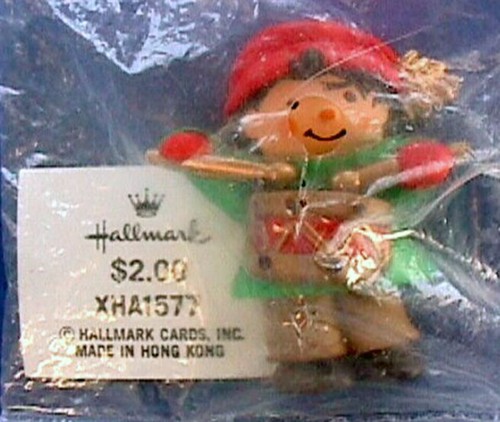 Hallmark MAGNET Christmas Vintage DRUMMER Poor BOY Holiday Fridge NEW 