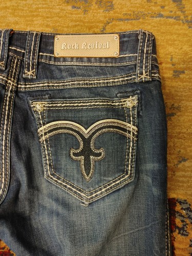 Ladies Rock Revival Jeans Size 28x30 - Gem