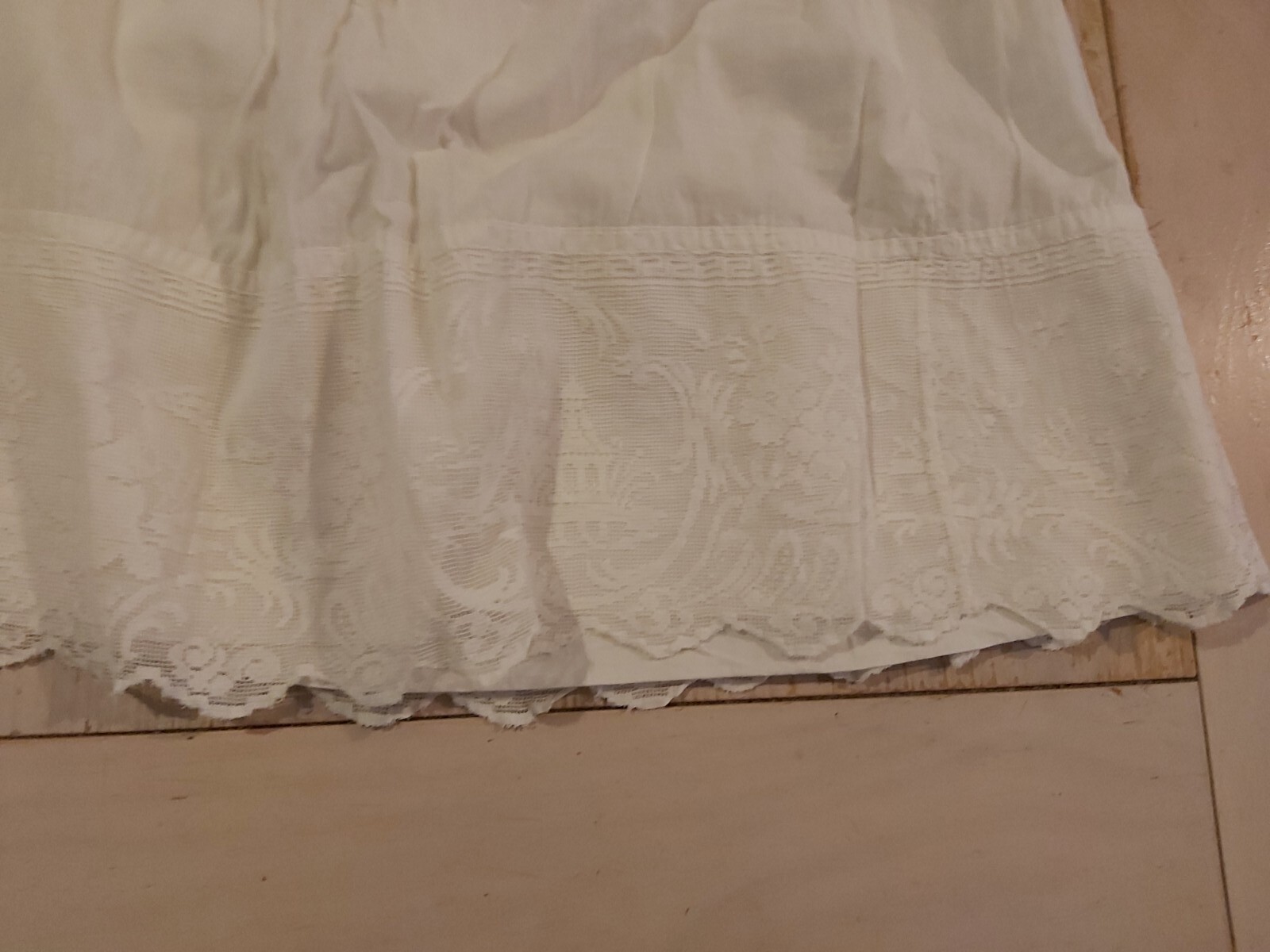 Picture 5 of 12