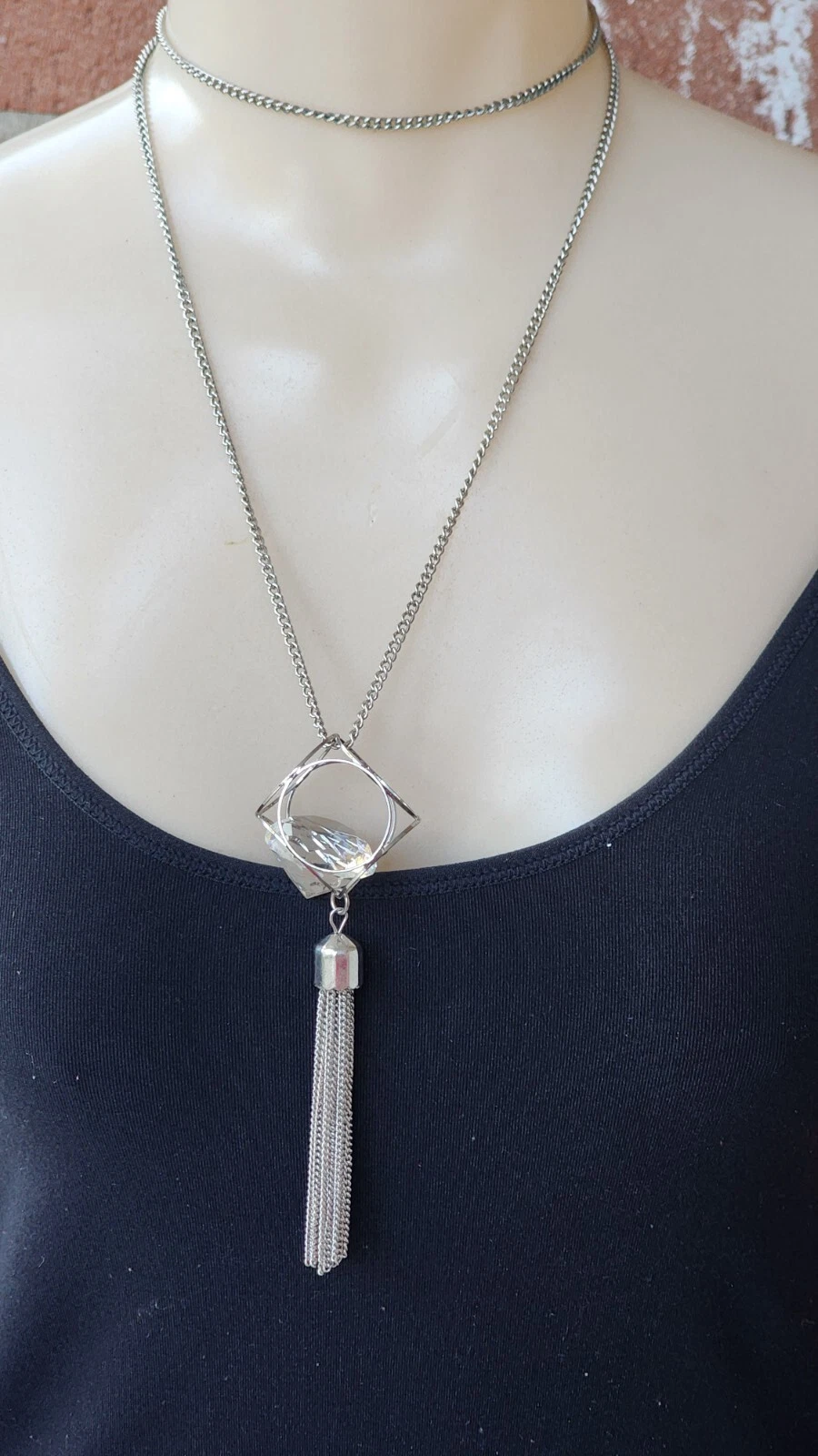 VETEMENTS C1946 Collana Ciondolo Tono Argento Nappa Lunga Moda Costume Cabbia Pietra