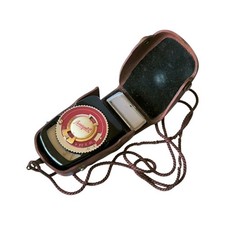 Leningrad-2 - Vintage Soviet Russian Light Exposure Meter, 1960s