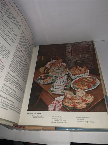 Betty Crocker's New Picture Cook Book – First Edition, 1961 (Sixth Printing) - Picture 6 of 23