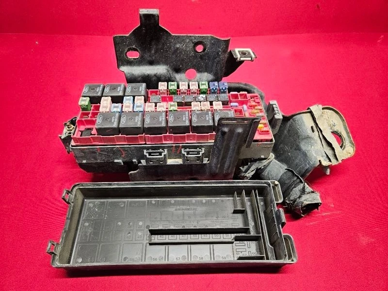 2008-2010 Ford F250SD F350 SD Fuse Box Engine Module Assembly OEM - Изображение 2 из 4