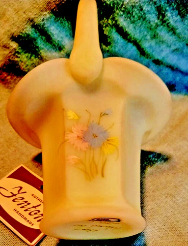 FENTON ART CUSTARD  GLASS BASKET SMALL PALE YELLOW  OPAQUE ARTIST SIGNED
