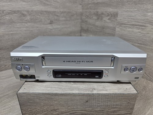 Sanyo VWM-800 VHS VCR Lettore Registratore a Nastro 4 Testine HiFi Testato Funzionante No Telecomando!
