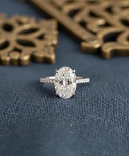 Oval Cut 3.00Ct 18k White Gold Lab Grown Diamond/CVD Women's Engagement Ring