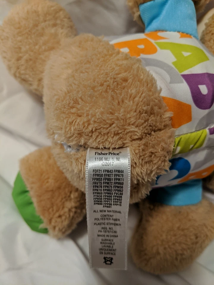 Juguete interactivo de peluche Fisher Price Laugh And Learn Love To Play cachorro perro Foto 3 de 4