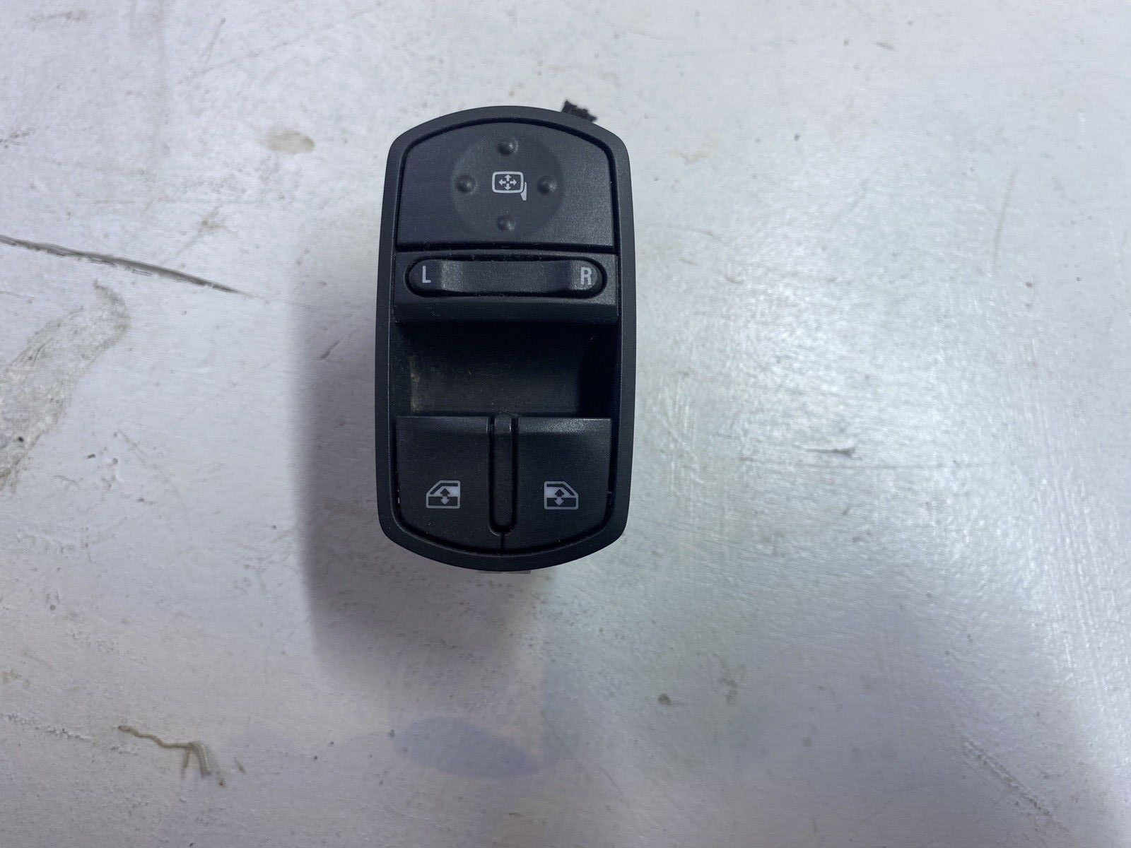 Picture 1 of 5