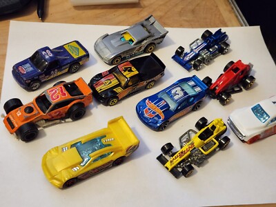 hot wheels matchbox RACE CARS (BOX #55) dirt asphalt circle track sprint  car