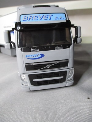 DV11113 CAMION ELIGOR 1/43 Volvo Fh3 Globetrotter Semi Tautliner Izaret 114944 EUR 187,49 - FR