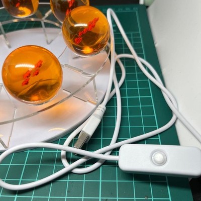 ドラゴンボール　七星球　ライトアップスタンドセット Dragon Ball Z LED Light Up Display Stand with 7 Crystal Balls Set