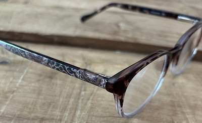 Vera Bradley 2.00 Readers Reading Glasses Tamara Mahogany Medallion