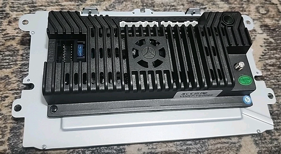 Eonon VWX7 Android 14 Car Stereo Radio CarPlay for VW Passat Golf MK5 MK6 Jetta - Image 3 of 4