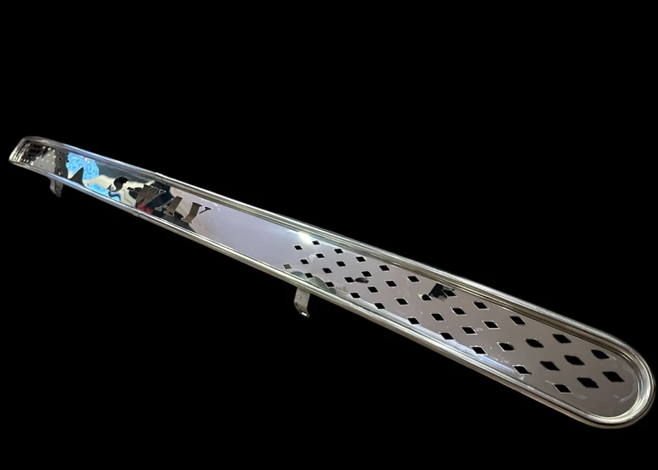 Aplicación de parrilla de disco frontal IVECO S-WAY acero inoxidable soporte de piedra Foto 2 de 4