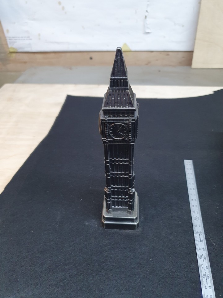 Big Ben Clock London vintage / souvenir battery movement 21cm in height