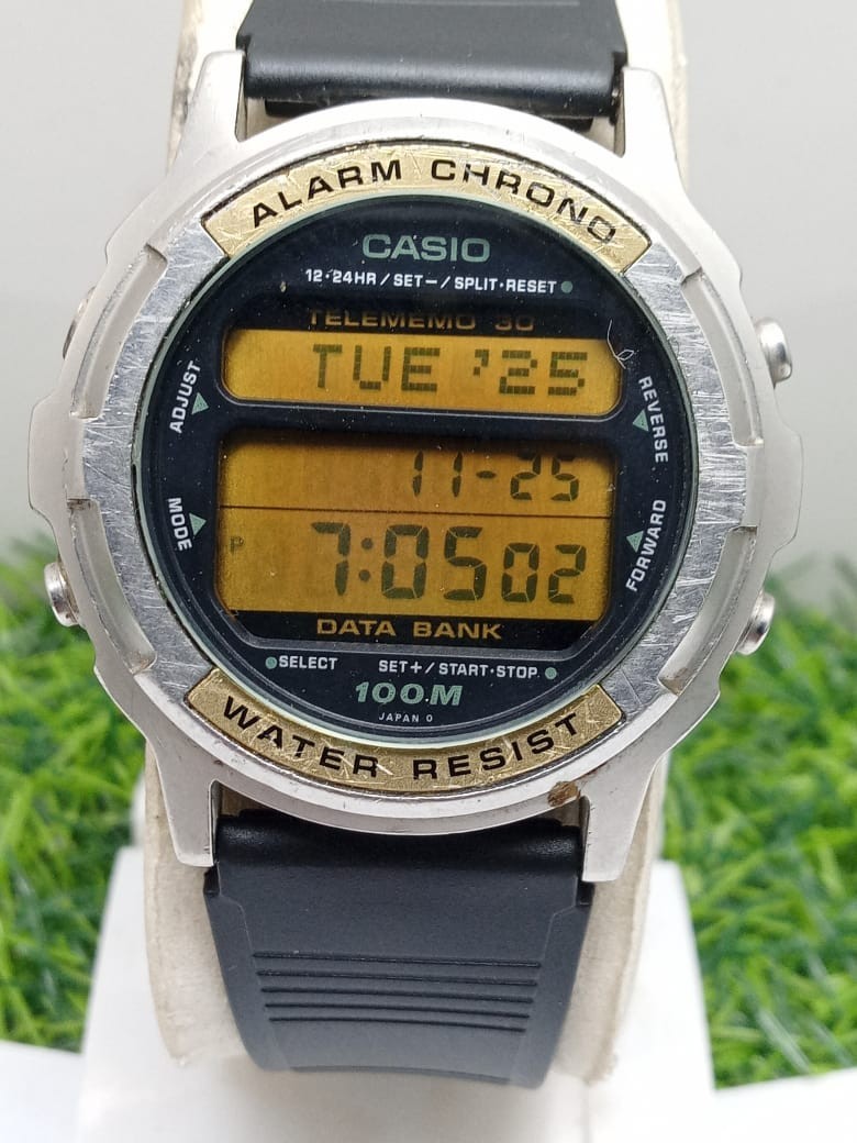 Casio Databank DBW-320 TELEMEMO Chronograph 838 Vintage Men's