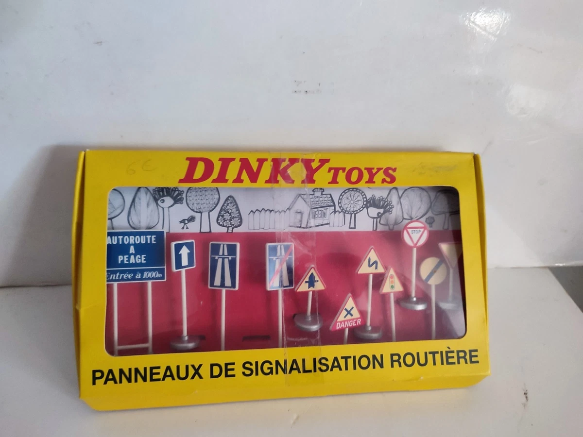 Dinky toys - Panneaux de route en boite avec son dépliant ref 41, Vente
