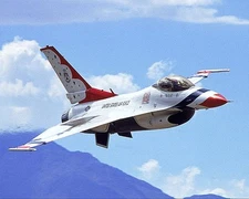 AIR FORCE THUNDERBIRDS F-16 FALCON PHOTOGRAPH PHOTO PRINT