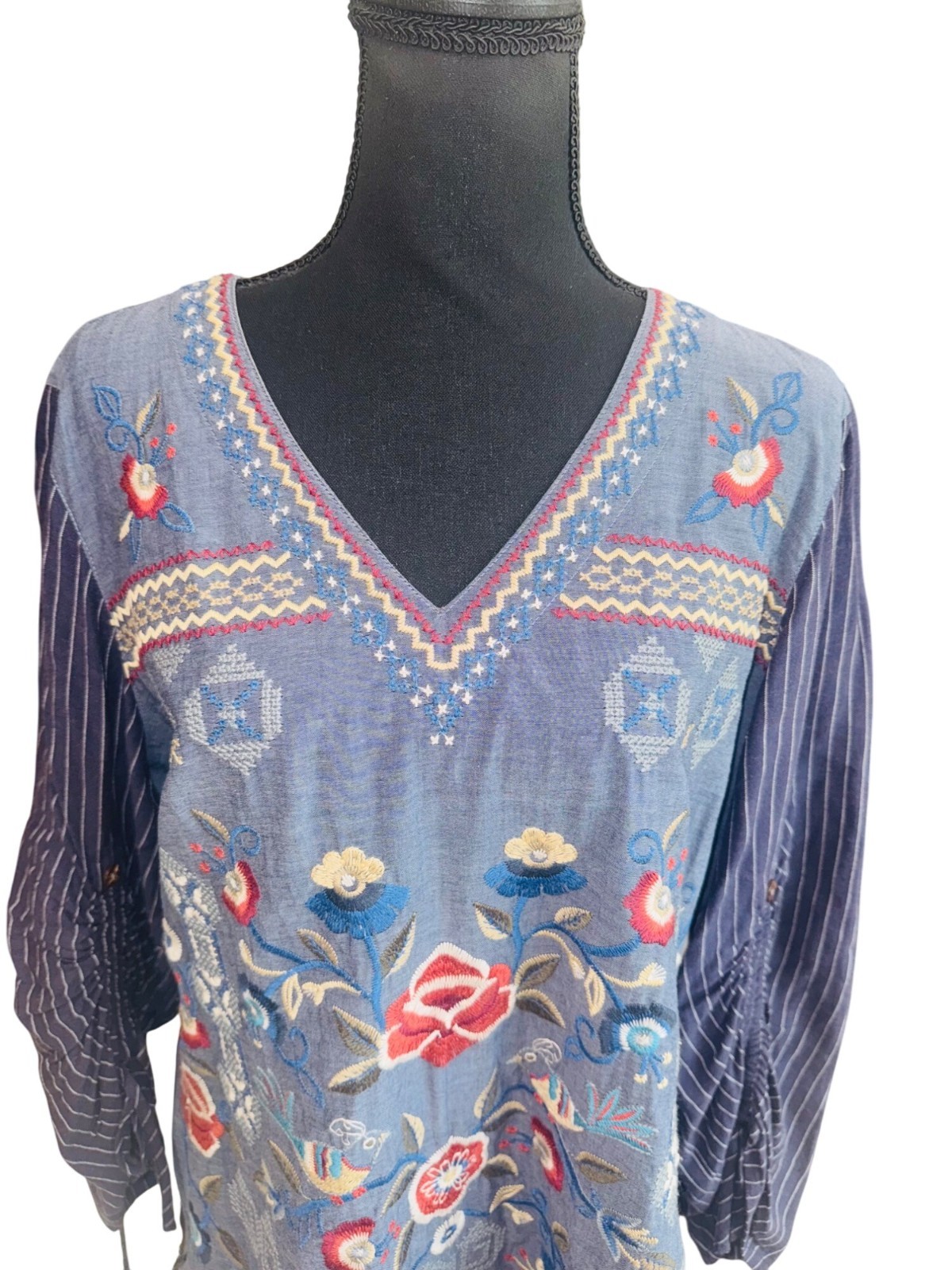 John Mark Workshop Chambray Peasant Top Grey L Em… - image 5