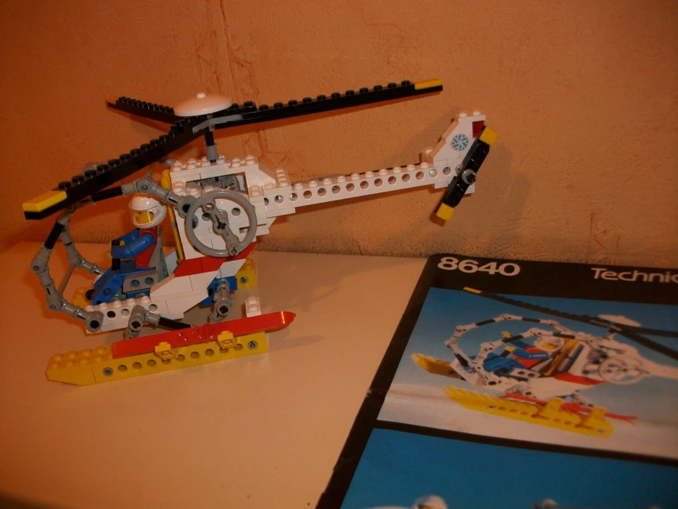 LEGO Technic 8640 Polar Copter, photo 3 sur 5