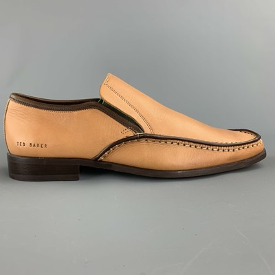 stitched leather loafer