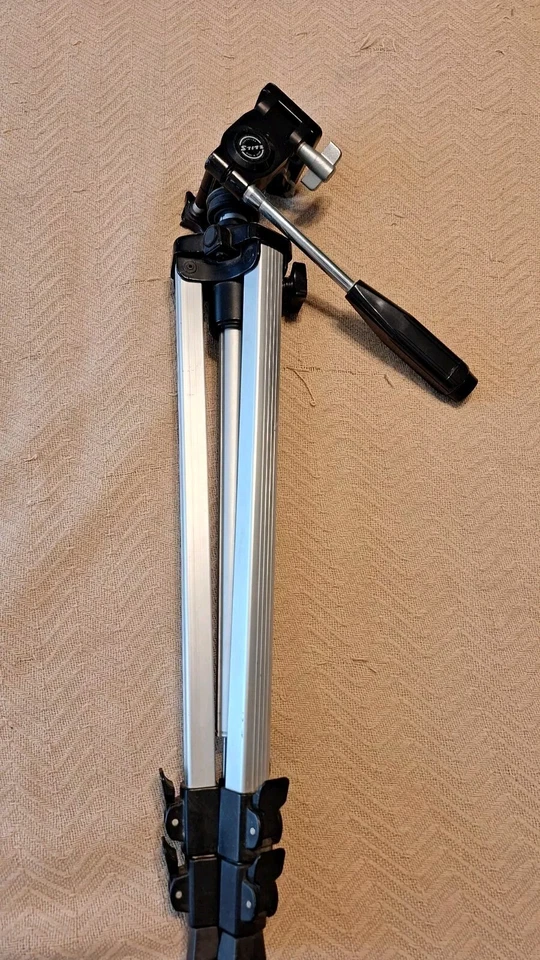 Trípode de video/cámara elevadora Stitz vintage de 3 secciones, patas de canal, modelo 3U/BA Foto 3 de 4