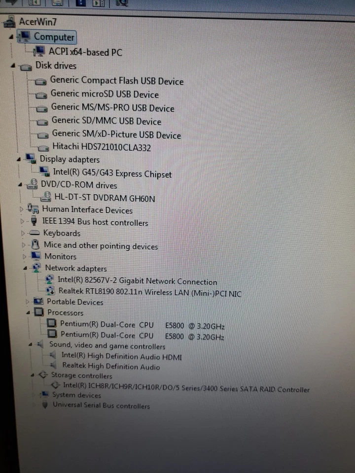 Acer AM3900-U4002 Full Tower PC - 1TB HD, 4 Gb RAM, Windows 7. - Image 3 of 4