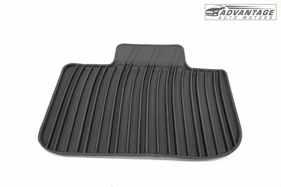 CHRYSLER 300 2018-2023 trasero izquierdo y derecho segunda fila alfombrilla de goma OEM Foto 2 de 4