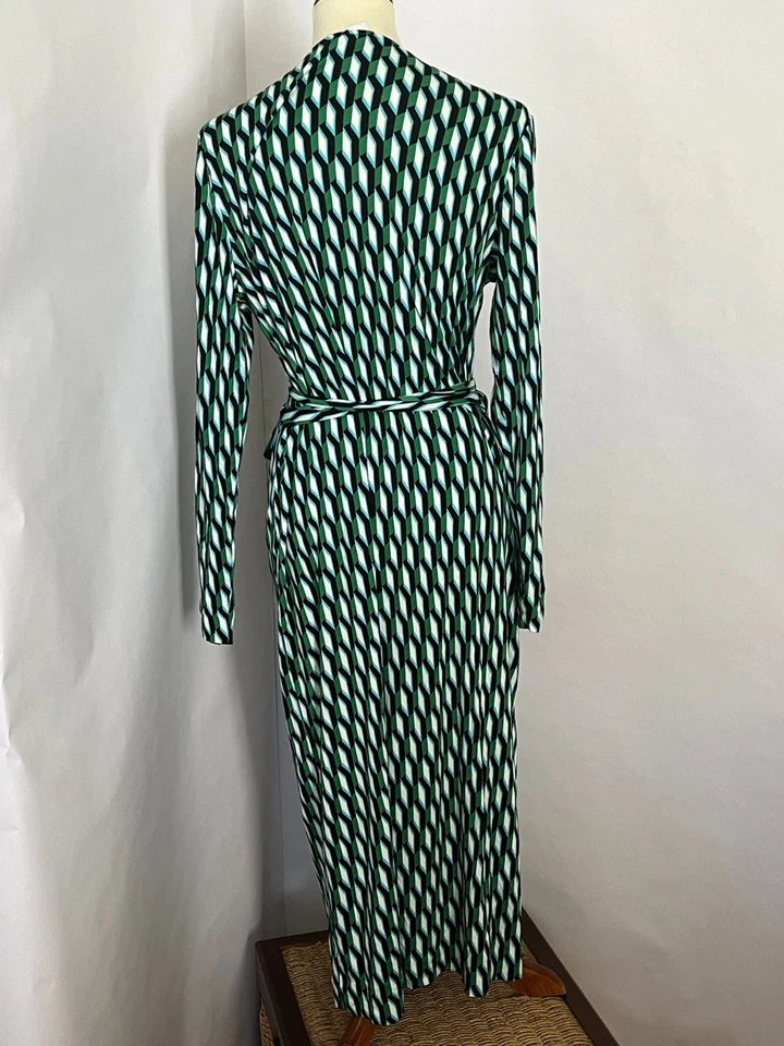 Diane Von Furstenberg (for target) green print wrap dress XL - Image 3 of 4