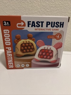 Fast Push Game INTERACTIVE GAME Giraffe  BRAND NEW   Takes AAA Battiers Not Incl