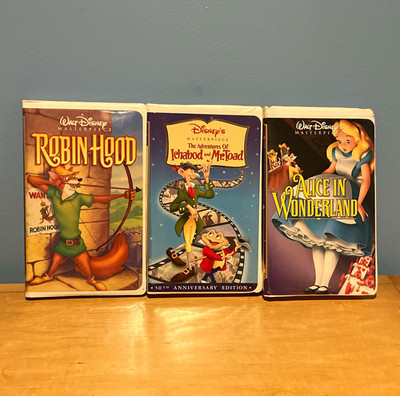 3 1999 Disney Masterpiece VHS Robin Hood/Ichabod & Mr. Toad/Alice in Wonderland