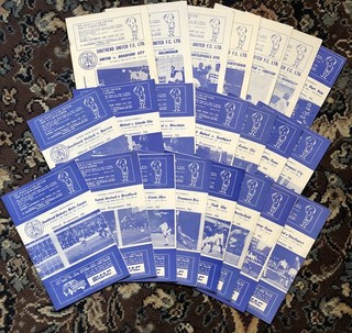 1966/67 22 Southend Utd Home Programmes inc. Barrow Southport & Bradford PA