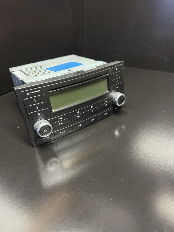 04-10 Volkswagen Touareg Equipo de Audio Receptor de Radio AM-FM-SAT-CD Q Foto 2 de 4