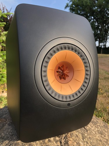 Kef Ls50 Wireless 2 With KC62 (Black Satin) - Picture 9 of 17