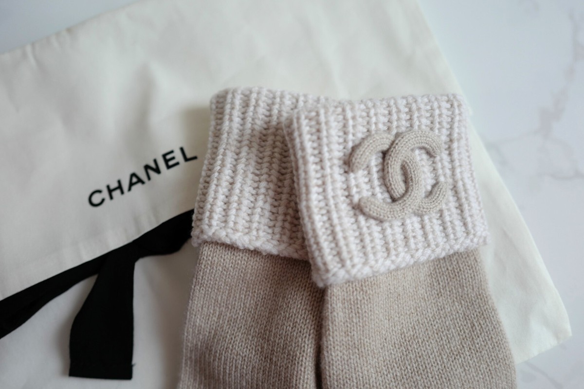 25Cruise【CHANEL】グローブ NEW Chanel Fall-Winter 2024/25 Knit Gloves CC Logo | eBay
