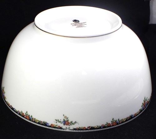 Wedgwood Osborne Large Fruit Bowl 9 5/8 Inch Diameter - Picture 4 of 8