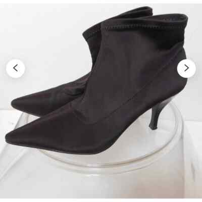 Predictions Women's Black Boots stretch Stylish Size W7.5