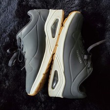 Skechers Air-Cooled Memory Foam comfort insole Los Angeles Size 8