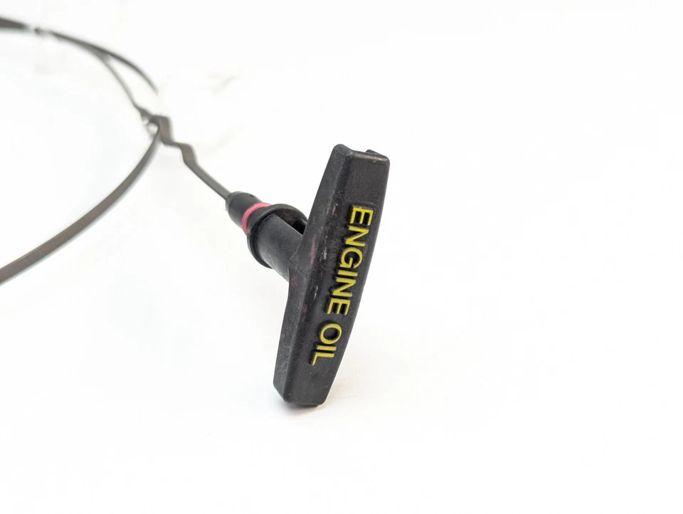 Engine Oil Dipstick from 2002 24 Valve Dodge Ram Cummins Diesel 5.9L ISB 3937748 Foto 2 de 4