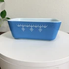Vintage PYREX Snowflake Garland 1 1/2 Pint Refrigerator Dish 0502 Blue No Lid
