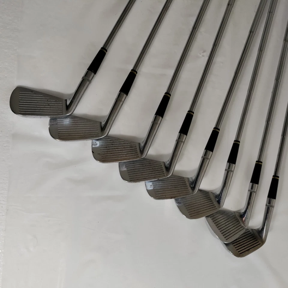 Juego de hierros Wilson Johnny Miller 3-PW varillas de acero flexibles individuales a juego diestro Foto 2 de 4