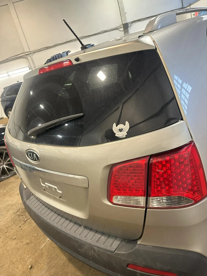 11 12 13 起亚索伦托后备箱/甲板/舱口/尾门 — 第 3/3 张图片