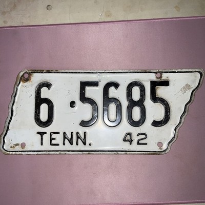 1942 tennessee license plate State Shape