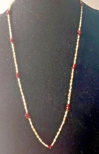 Necklace Fresh Water Pearls and Garnets 28 inch - Picture 1 of 3