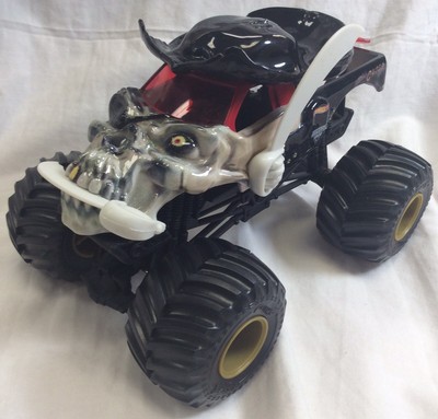 hot wheels monster jam pirate's curse
