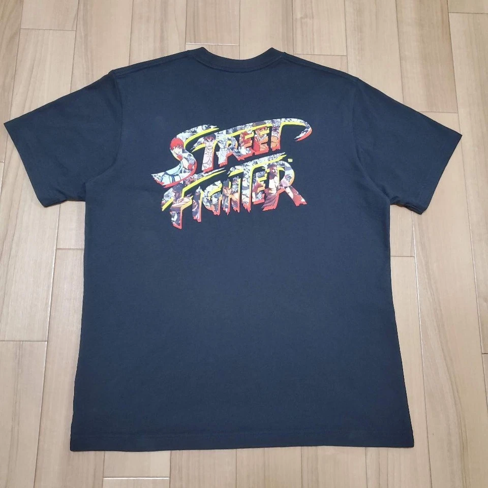 UNIQLO UT Street Fighter Ryu Shoryuken bordado trasero logotipo camiseta M ca... - Imagen 2 de 4