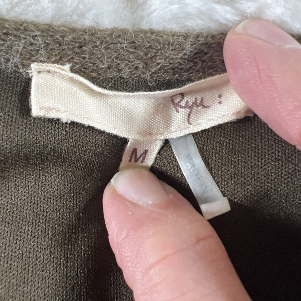 Vestido suéter feminino RYU Anthropologie tamanho M bordado floral renda verde boho - Imagem 3 de 4